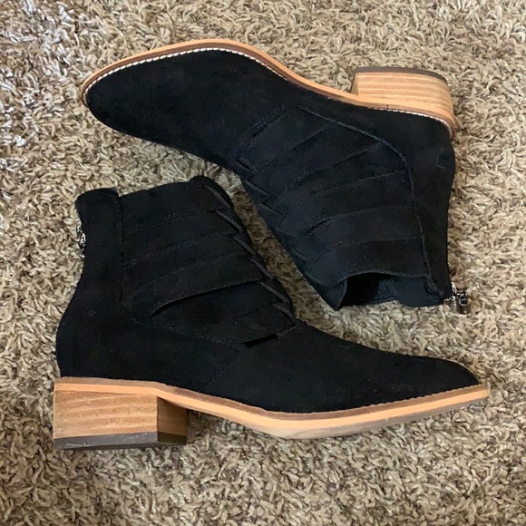 Black Booties Size 6 - Picture 1 of 3